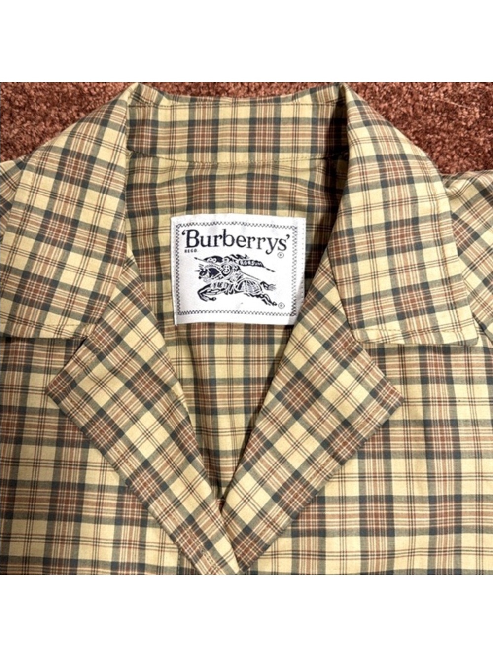 Burberry Jacket - Picture 4 of 9